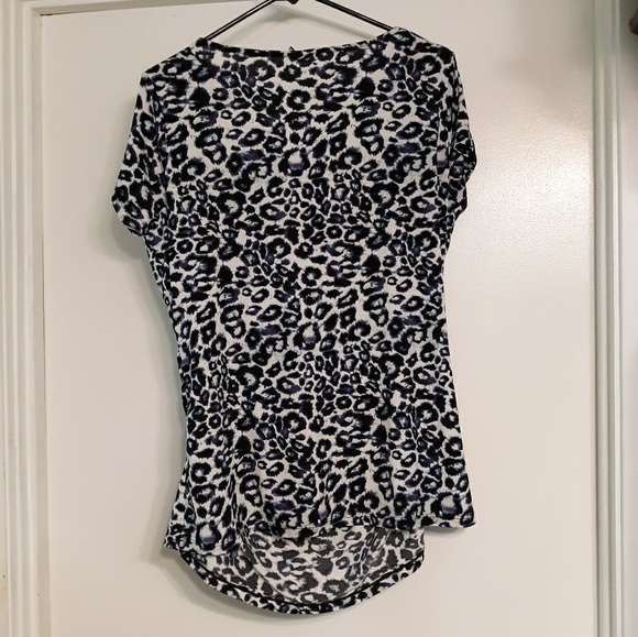JONATHAN MARTIN ANIMAL PRINT COWL NECK TOP,  XL - Picture 4 of 5